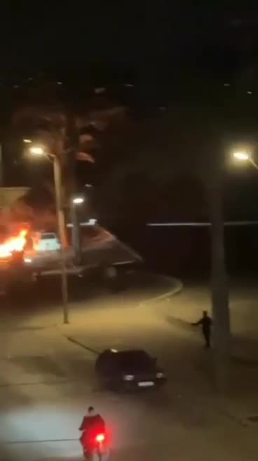 استهداف دراجة نارية بمسيّرة إسرائيلية على كورنيش صور