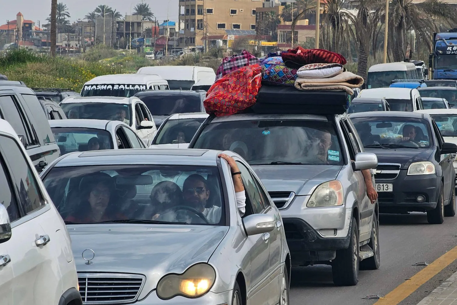 لبنان يراهن على ضغوط أميركية تقنع إسرائيل بتنازلات
مساعٍ للحصول على تأييد «الثنائي الشيعي» لمسار التفاوض المباشر مع تل أبيب