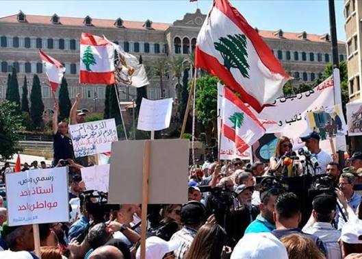 تجمّع روابط القطاع العام يستنكر العدوان ويدعو الحكومة إلى صرف الرواتب فوراً