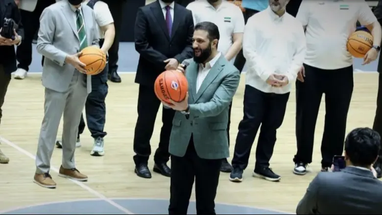 الشرع: عانينا كثيرًا من الحرب وحان الوقت لننتقل ولبنان الى مرحلة الإعمار