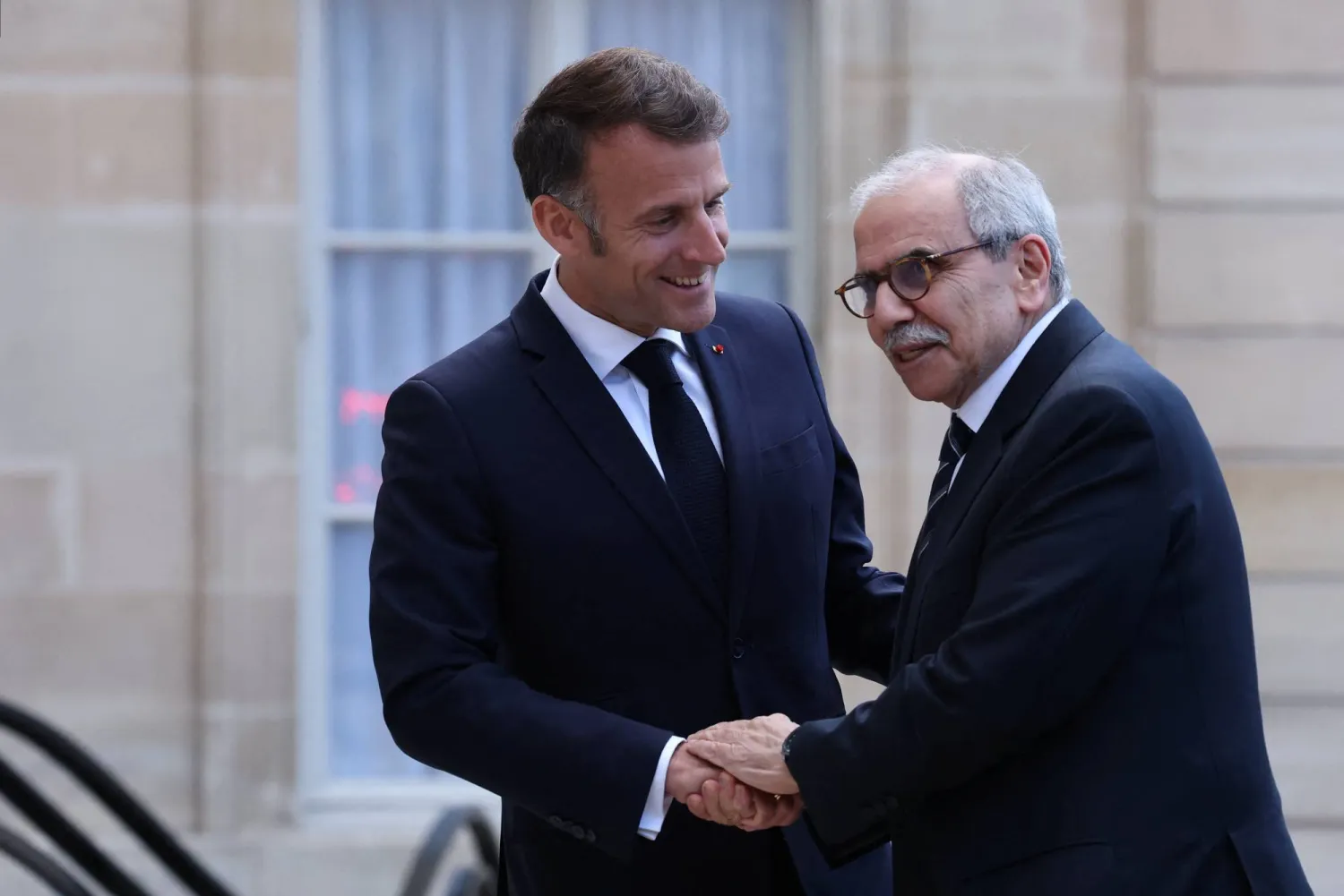 باريس تريد تفعيل «الميكانيزم» لمراقبة وقف إطلاق النار وتوسيع نطاقها<br />
مؤتمر دعم الجيش اللبناني لم يلغ وسيكون من مهامه النظر في ملء فراغ اليونيفيل