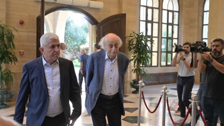 جنبلاط يدعو إلى العودة لاتفاق الهدنة بصيغة جديدة.. وترامب يمدّد هدنة إيران