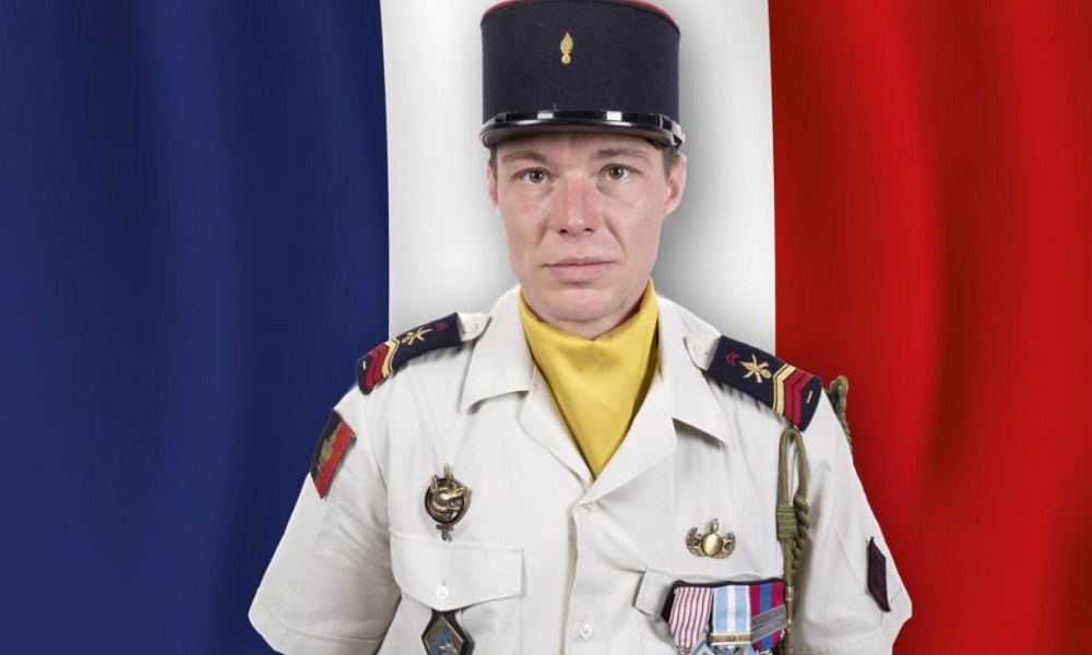 ماكرون: وفاة جندي فرنسي ثانٍ بهجوم “الحزب”