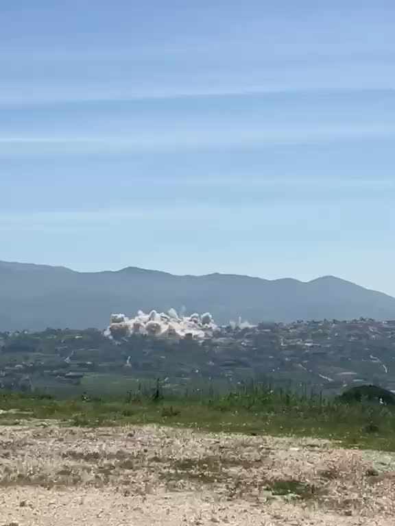 تفجير ضخم في الخيام: تصعيد إسرائيلي يثير القلق وسط غموض حول الأهداف والأضرار