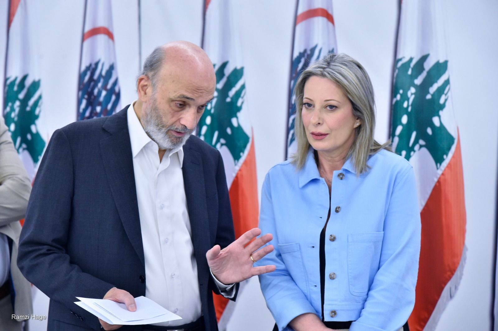 جعجع يلتقي وفد بلديات الشريط الحدودي: دعم صمود القرى الحدودية وتأمين احتياجاتها أولوية