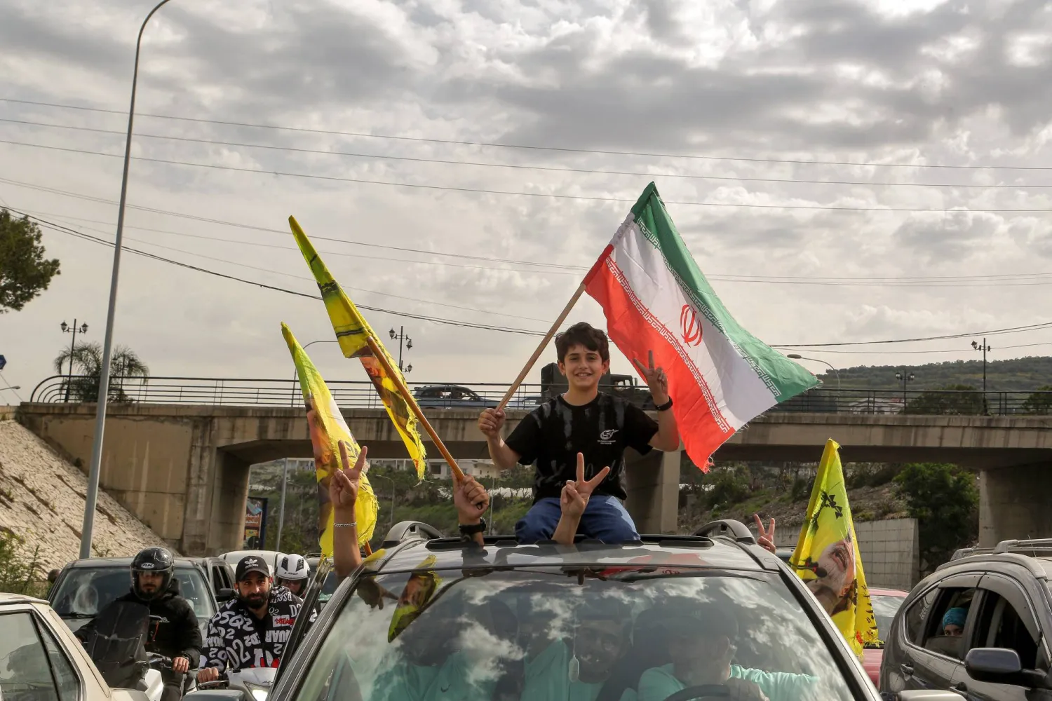 «حزب الله» يلتزم بالهدنة ميدانياً ويهاجم سياسياً... بانتظار التسويات
ترقّب لما سيكون موقفه إذا سبق الاتفاق الإيراني - الأميركي التفاهم اللبناني - الإسرائيلي