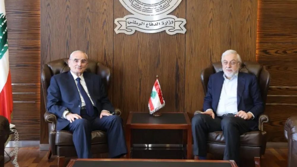 منسّى عرض مع الصمد التطورات الامنية