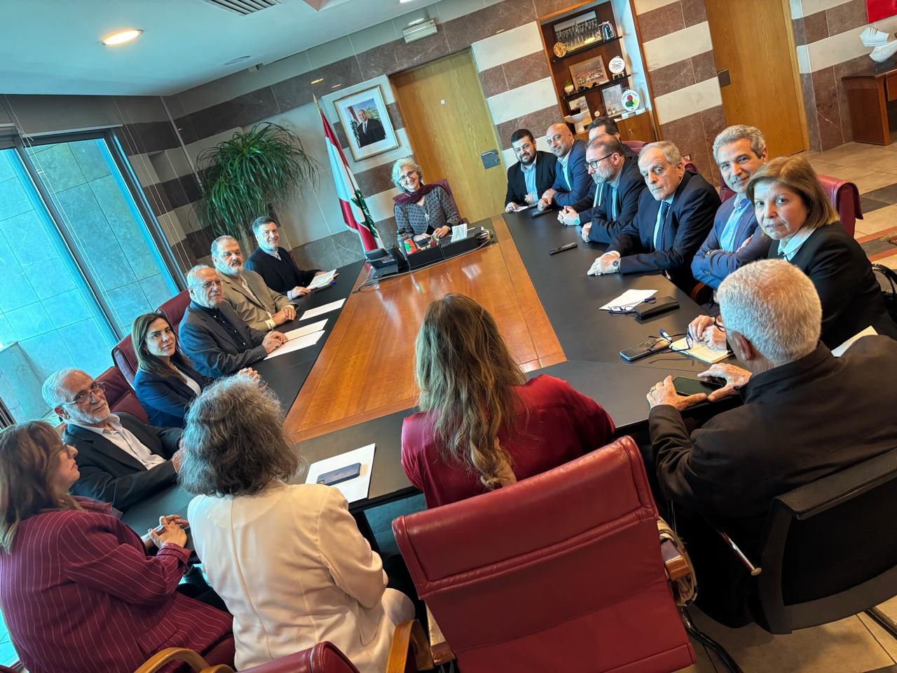 لقاء بين كرامي واتحاد المؤسسات التربوية: توافق على أهمية الشهادة الرسمية