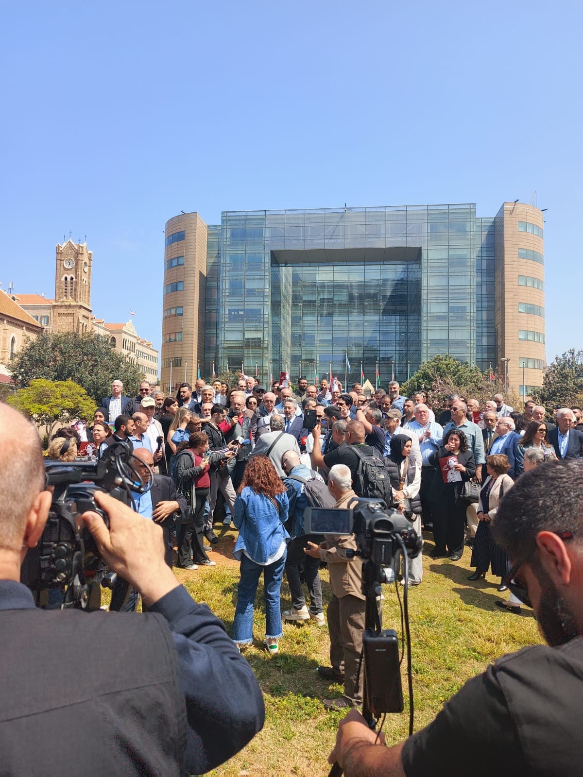 وقفة وفاء لشهداء الصحافة امام مقر الأسكوا في بيروت