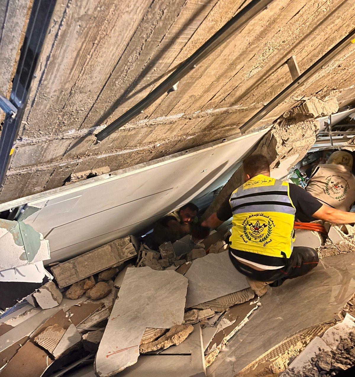 وفاة شابة  متأثرة بجروحها إثر غارة إسرائيلية استهدفت منزلها في باتوليه