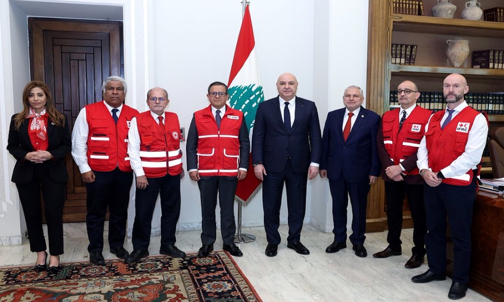 عون: لمساعدة لبنان لمعرفة مصير الأسرى بالسجون الإسرائيلية