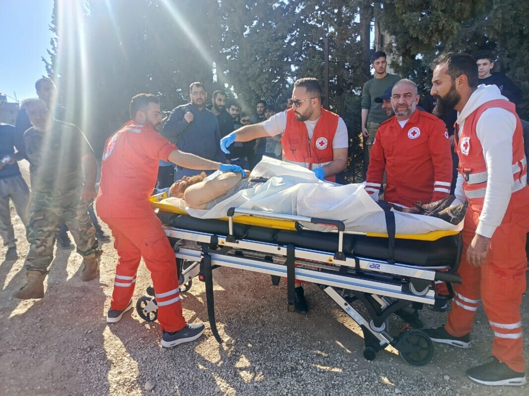إصابة شخصين  من الهرمل في إطلاق نار على الحدود السورية