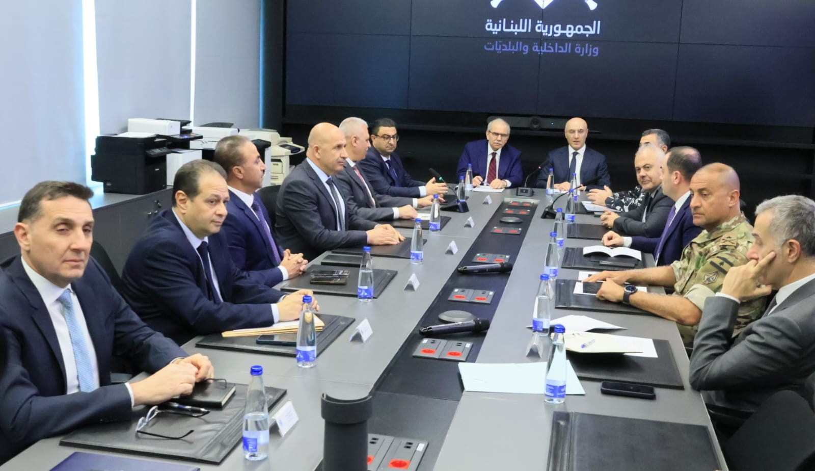 تطمينات أميركية حول وقف النار.. وعون مع تسريع وتيرة التفاوض<br />
عيسى يسأل بري: لماذا لم تزر بعبدا.. وعوكر لا تتخذ قرارات نيابة عن لبنان