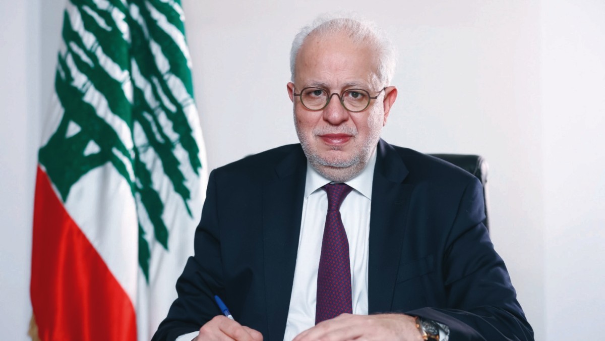 وزير العدل اللبناني لـالسياسة: مع أشقائنا في الكويت والخليج ضد اعتداءات إيران الآثمة
نصار: كيف يرفض حزب الله محادثات لبنان مع إسرائيل ويقبل التفاوض باسمه من جانب طهران؟