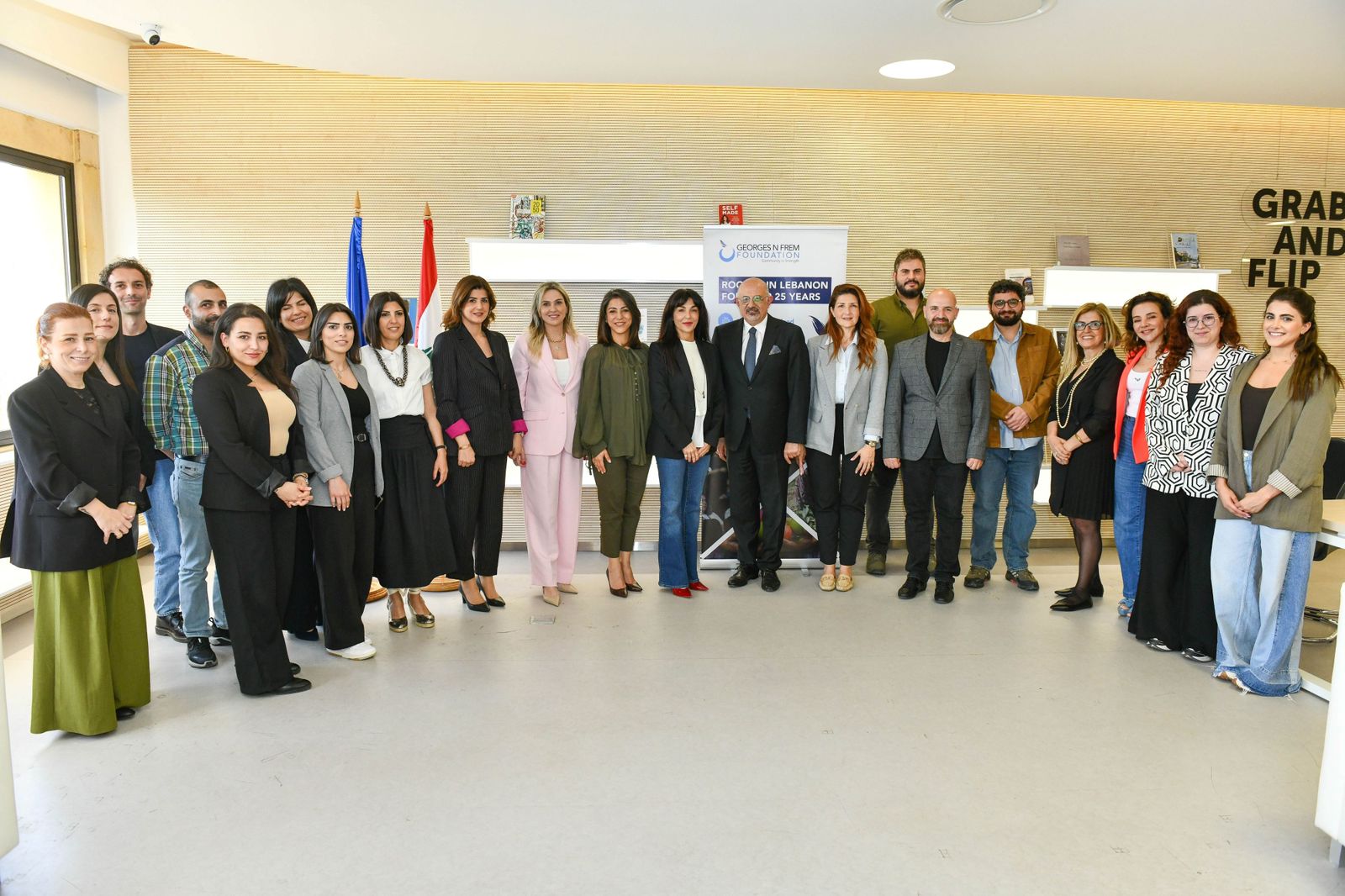 شراكة بين جامعة الروح القدس - الكسليك ومؤسسة جورج ن. افرام لتعزيز فرص الطلاب وربط التعليم بسوق العمل