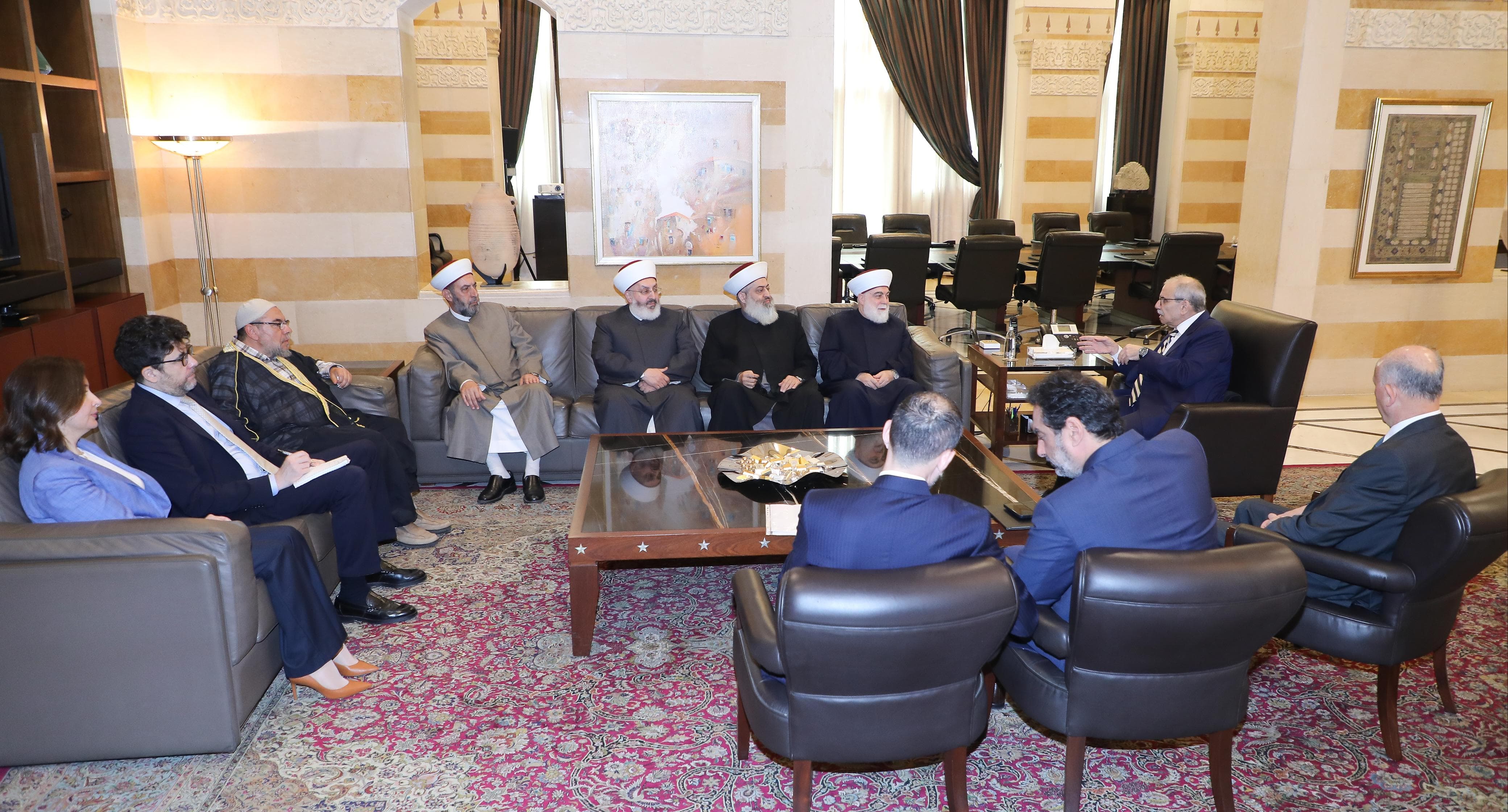 وفد سنّي يلتقي نواف سلام لبحث العفو العام… وريفي: لن نترك المظلومين وسنواصل المعركة حتى النهاية