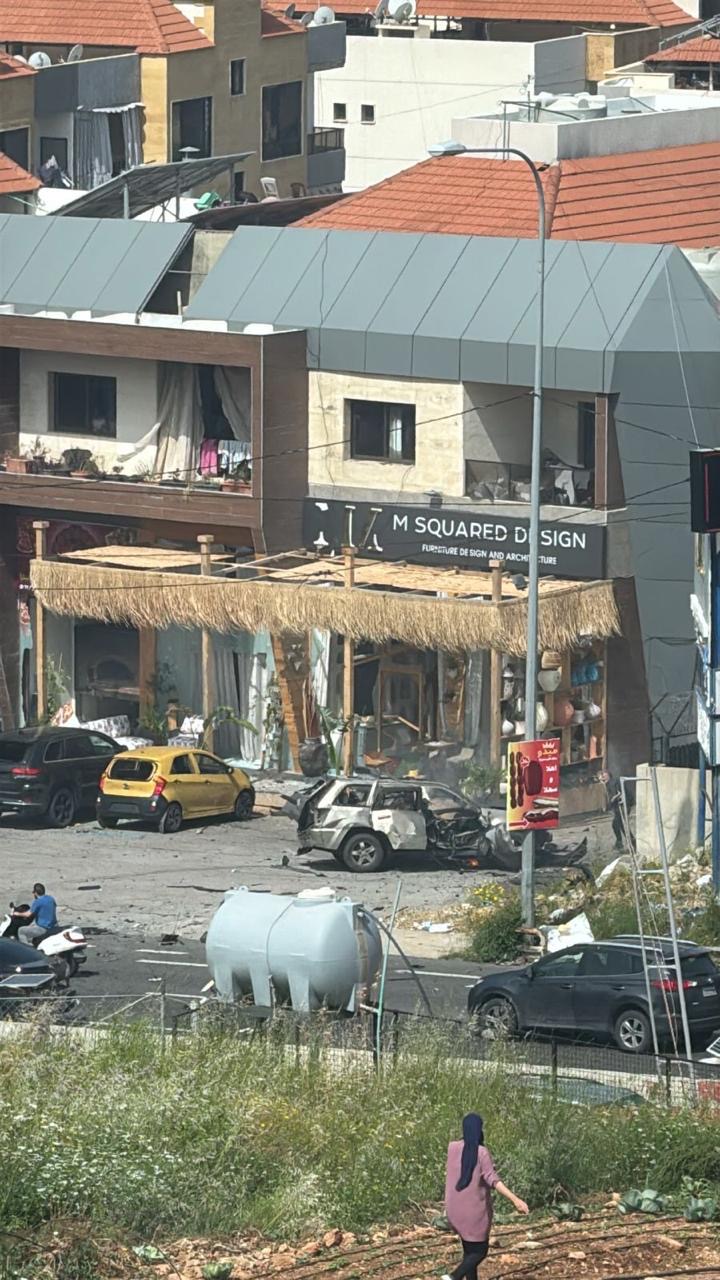 ضحية في غارة استهدفت سيارة عند تقاطع برجا (فيديو)