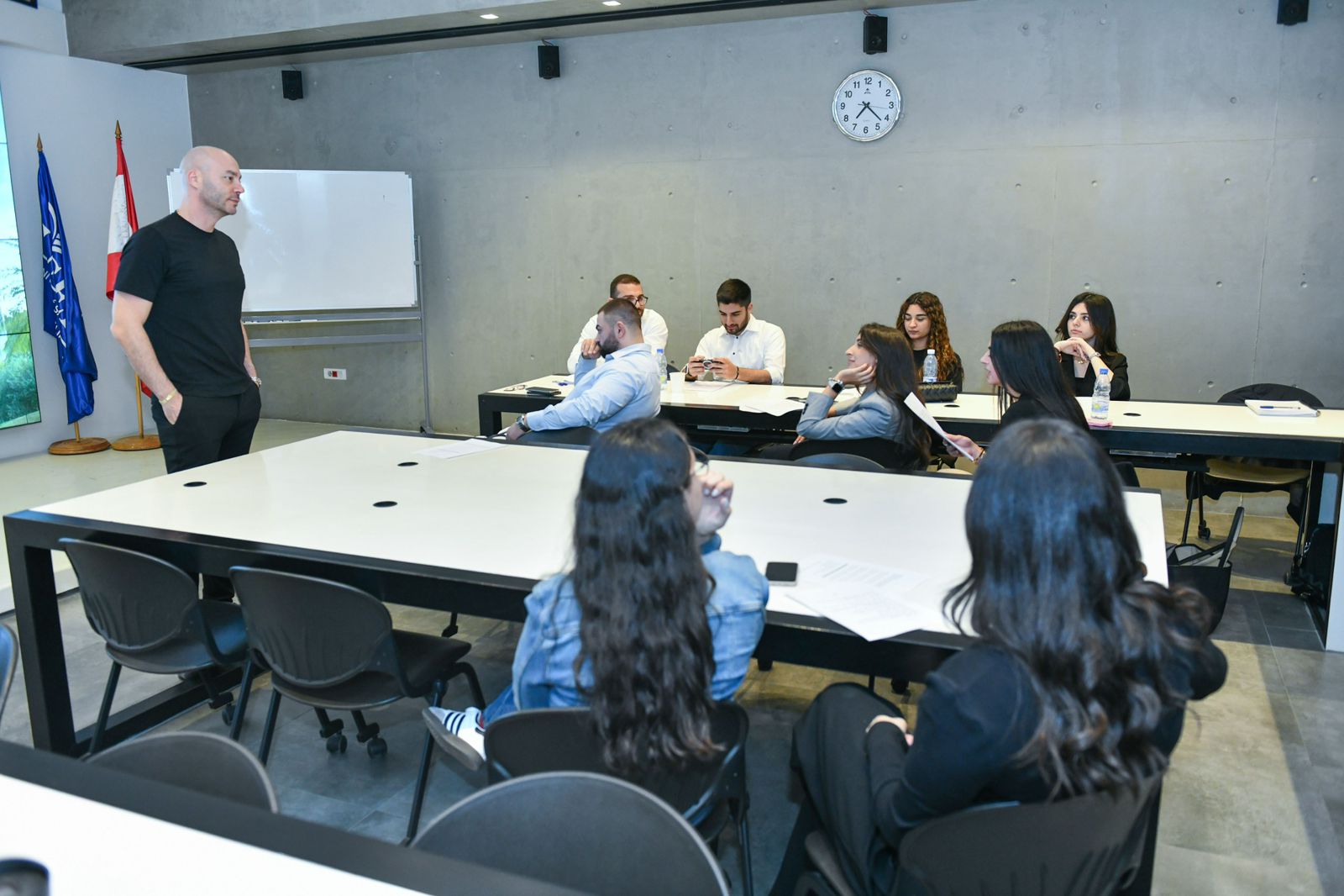 كلية إدارة الأعمال في جامعة الروح القدس تعزّز نهج جاهز لسوق العمل