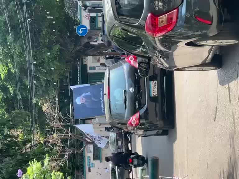 سيارة تجوب طريق الجديدة داعيةً إلى اعتصام دعمًا للموقوفين الإسلاميين
