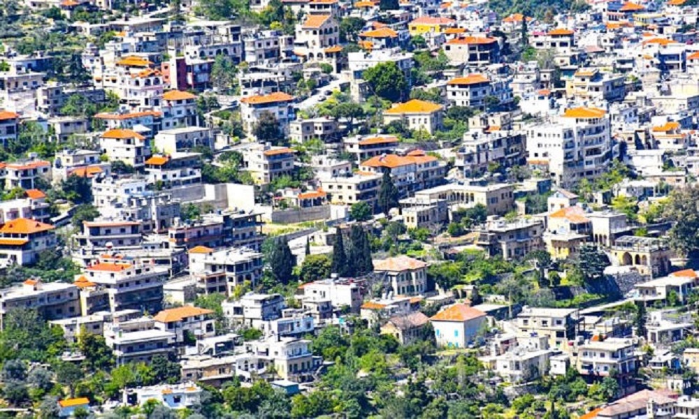 غضب وتوتر في حاصبيا بعد مقتل شابين بغارة