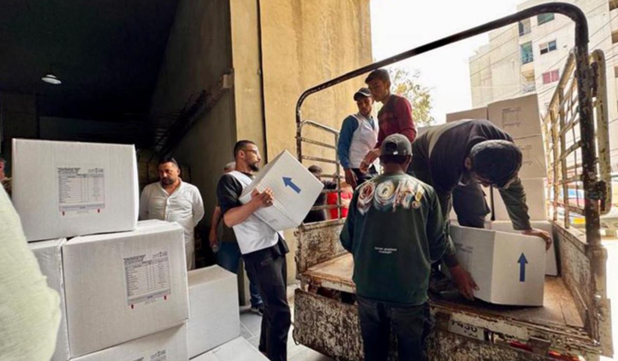 اليونيفيل توزّع 600 حصة غذائية لدعم العائلات النازحة