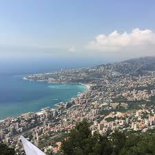 وصول  الباخرة السياحية الى مرفأ جونية