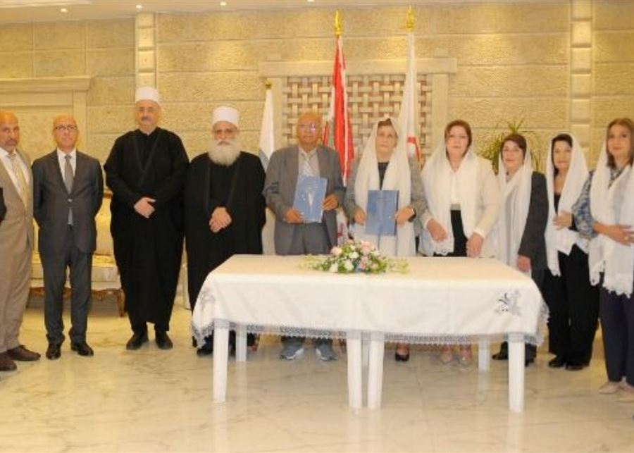 شيخ العقل: لضرورة تضافر جهود المؤسسات في ظل التحديات الراهنة